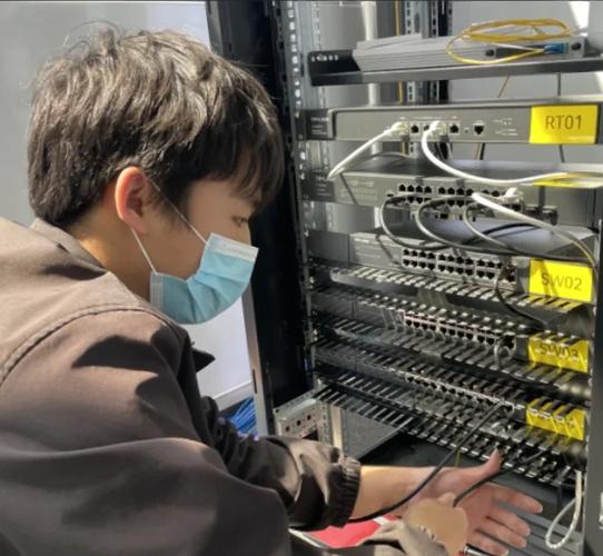 智慧基建的神经脉络 工厂、园区、学校与酒店的网络布线及安防监控工程全指南